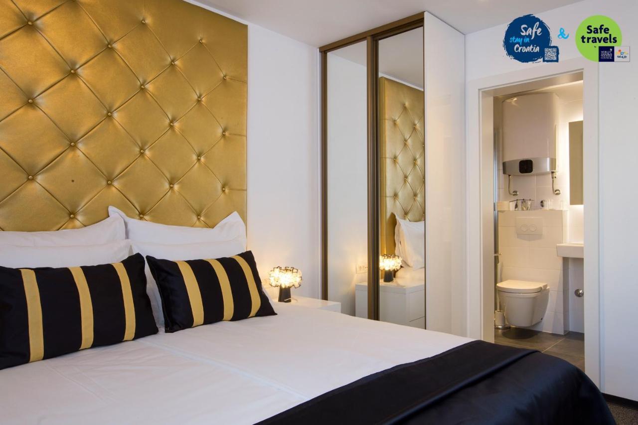 B Gold Luxury Rooms B&B Split Extérieur photo