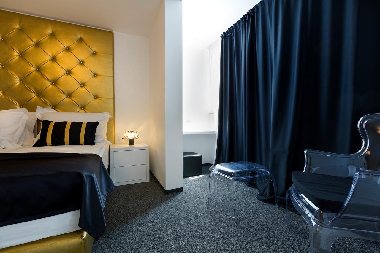 B Gold Luxury Rooms B&B Split Extérieur photo