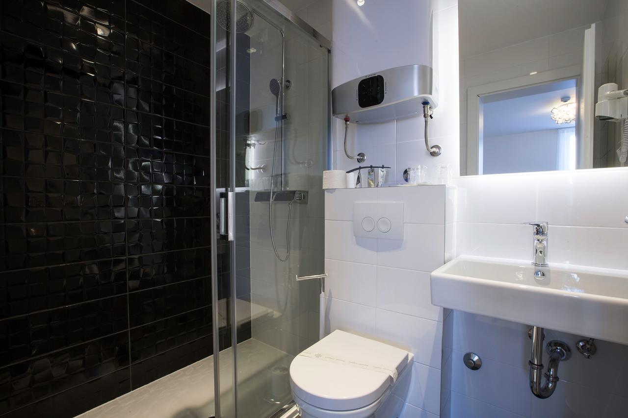 B Gold Luxury Rooms B&B Split Extérieur photo