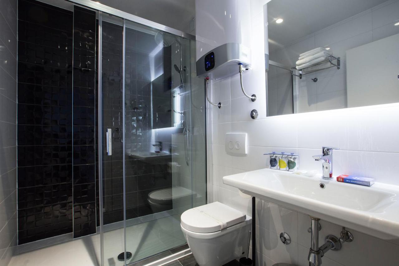 B Gold Luxury Rooms B&B Split Extérieur photo